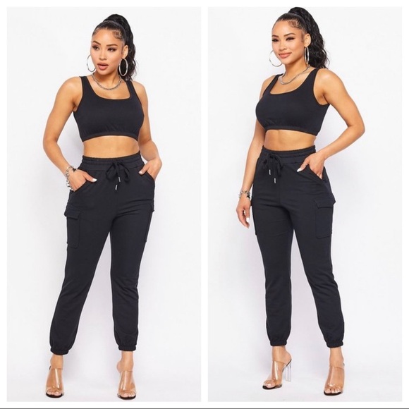 NEW BLACK SOLID JOGGING PANTS AND CROP TOP SET - Picture 1 of 11